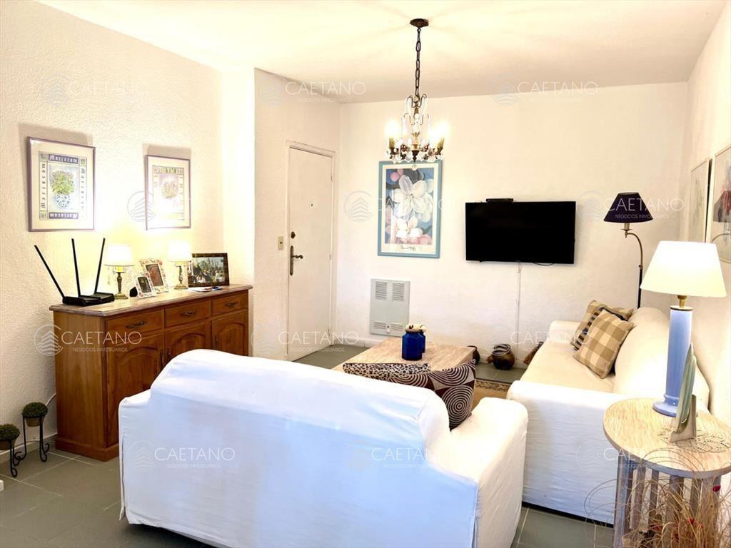 En venta, playa mansa, zona parada 16, de 3 con