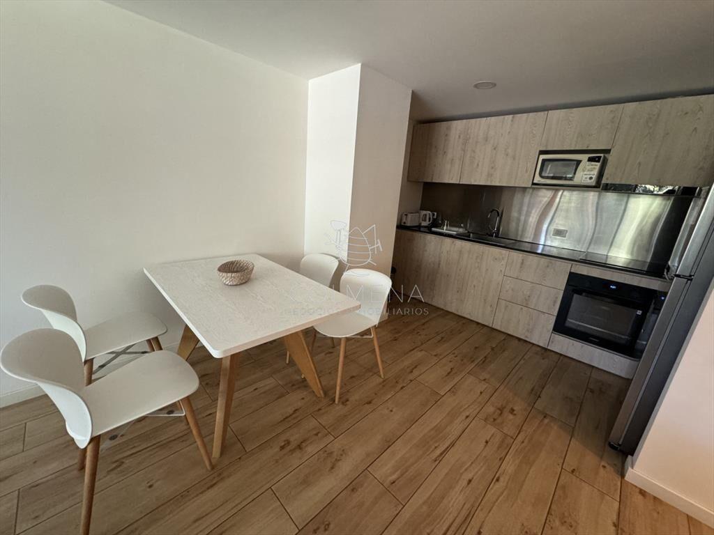 Apartamento en venta de dos dormitorios en Punta