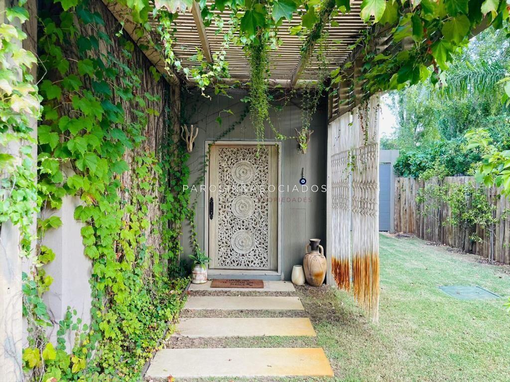 Casa de 3 dormitorios en barrio privado La Punta