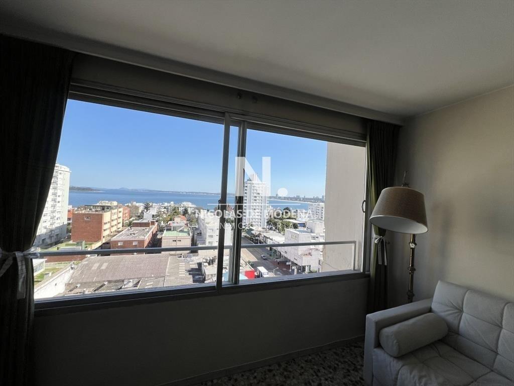 Venta de apartamento en Peninsula-Punta del Este.