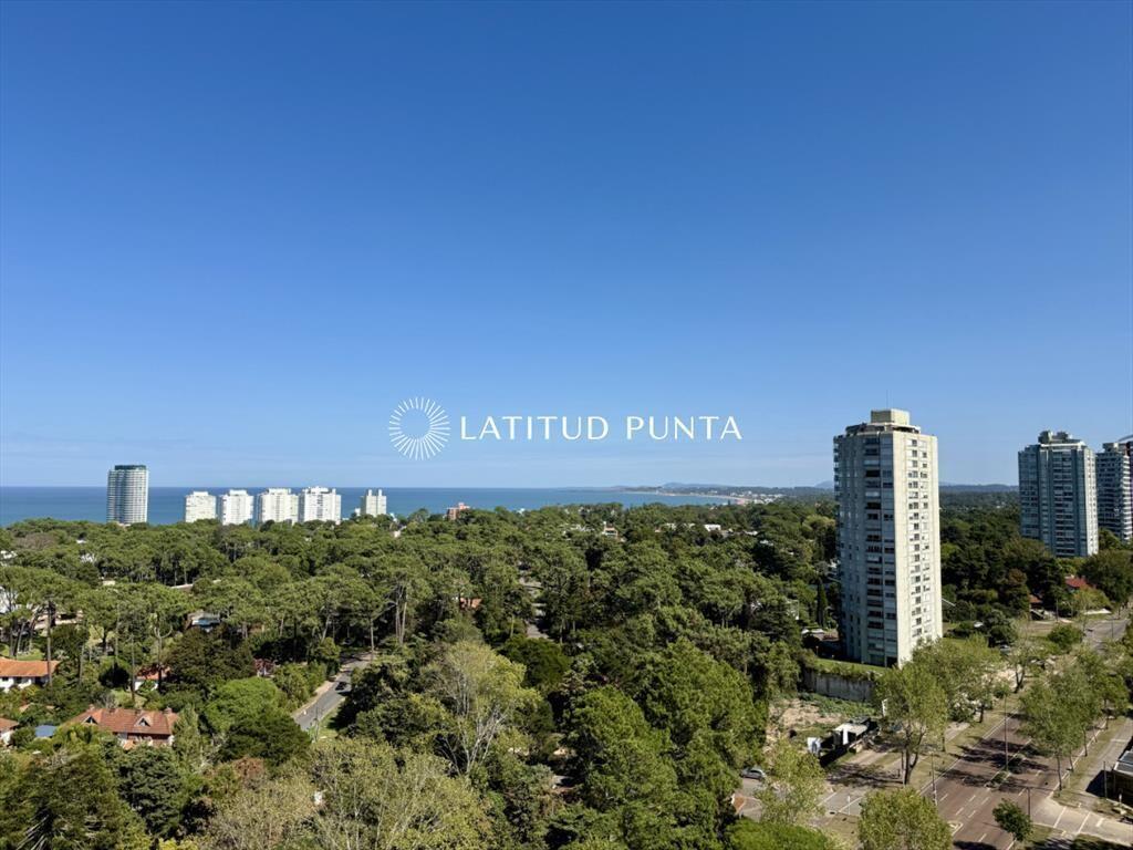Piso alto en Roosevelt, 3 dormitorios más