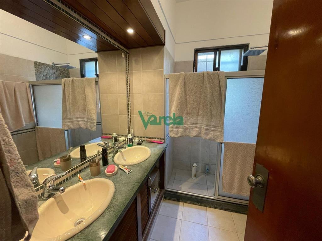 Venta casa en Atlantida, 4 dorm, 3 baños, estufa