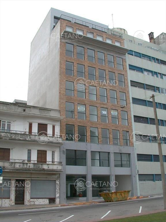Venta de cocheras en Montevideo, ciudad vieja
