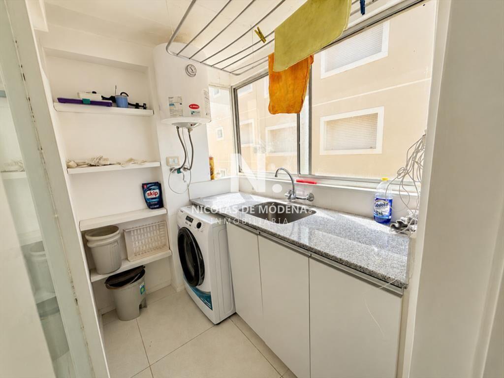 En venta apartamento de 3 dormitorios en Punta al