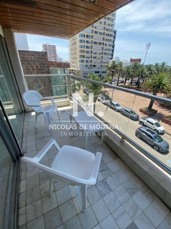 Apartamento en alquiler en la peninsula de 2 dormitorios