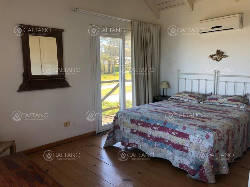 Buena casa en Montoya con vistas plenas al Mar y cerca de l