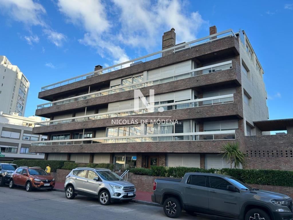 Oportunidad Apartamento en Edificio Porto Santo 3