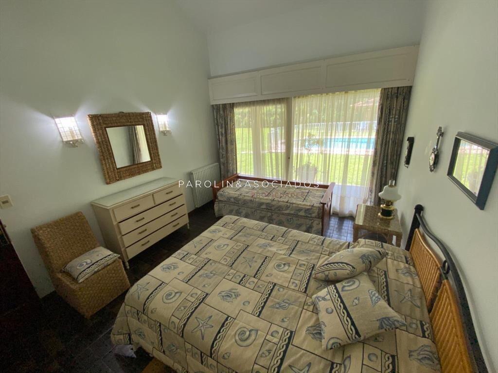 Hermosa Chalet en venta, Mansa.