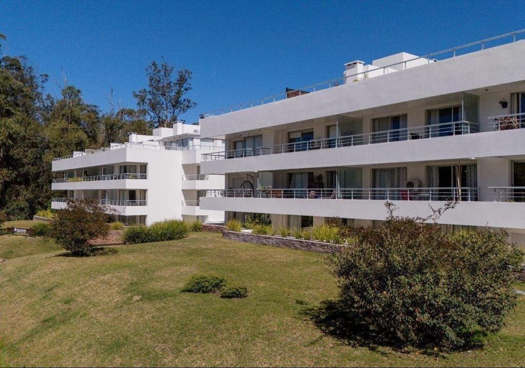En venta apartamento 3 dormitorios Punta del Este Rincón de