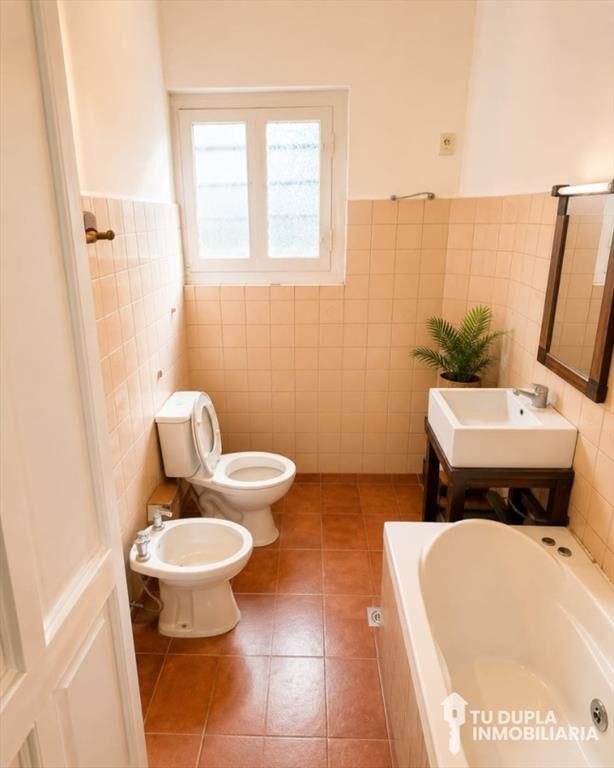 Venta casa con renta, Jacinto Vera
