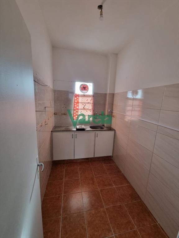 Venta monoambiente Buceo, cocina definida y