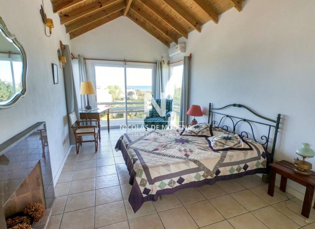 En venta casa de 3 dormitorios en Tio Tom, Punta Ballena.