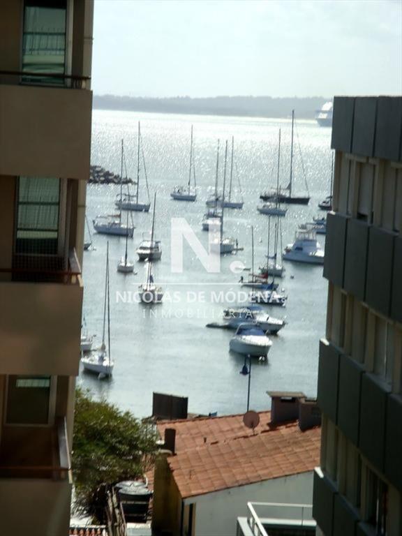 En venta apartamento de 2 dormitorios, en con al
