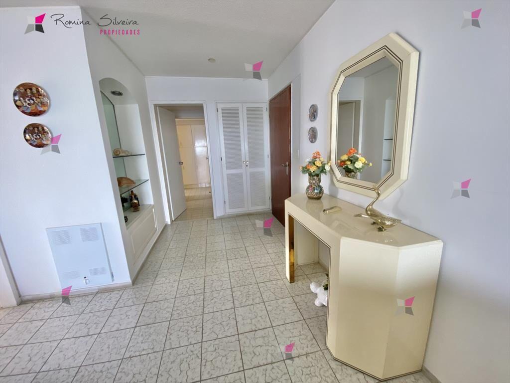 Apartamento en Peninsula, 3 dormitorios *