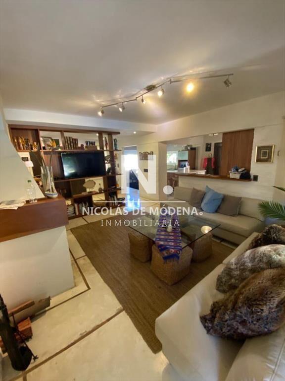 Hermosa casa en excelente zona.
