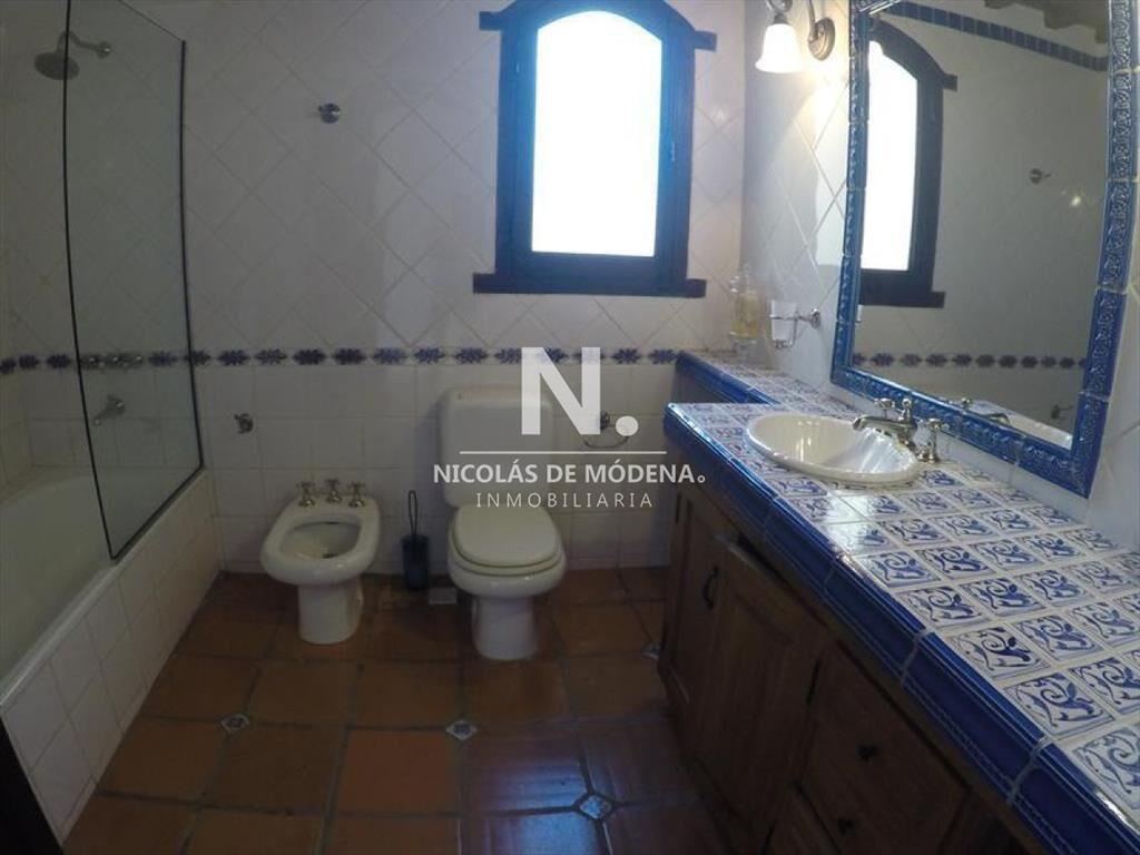 Casa en Pinares, 3 dormitorios *