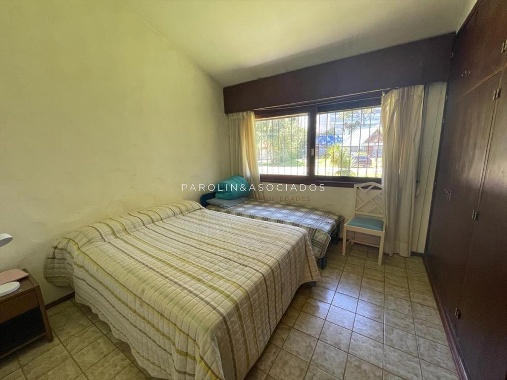 Hermosa casa de 4 dormitorios en Mansa, Punta