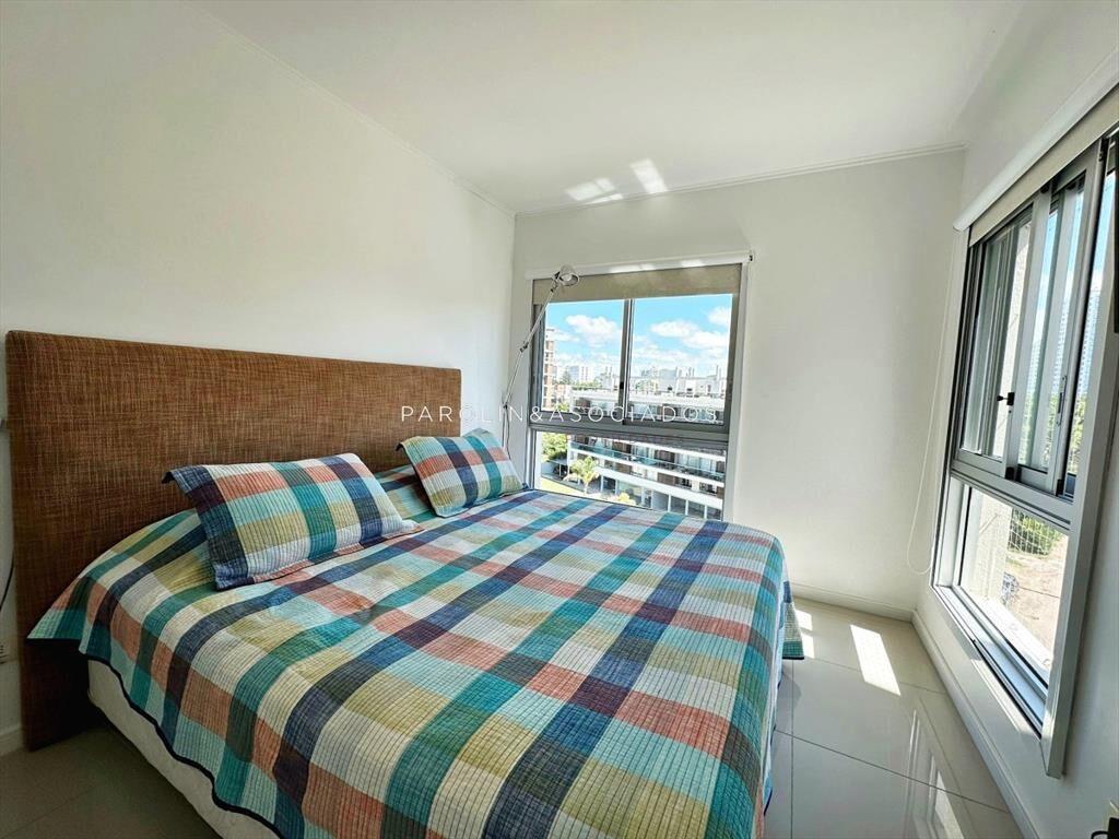 Apartamento en venta de 2 dormitorios en Wind Tower, Punta