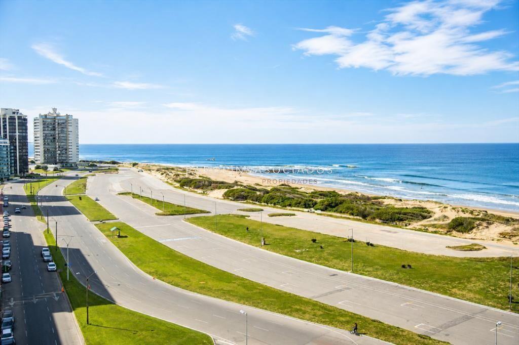 Apartamento en Torre Imperiale, Punta del Este de