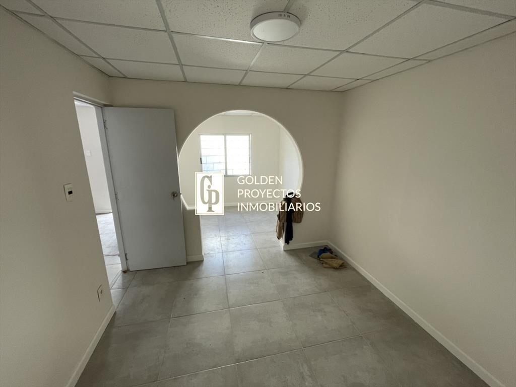 Apartamento en alquiler un dormitorio con cochera