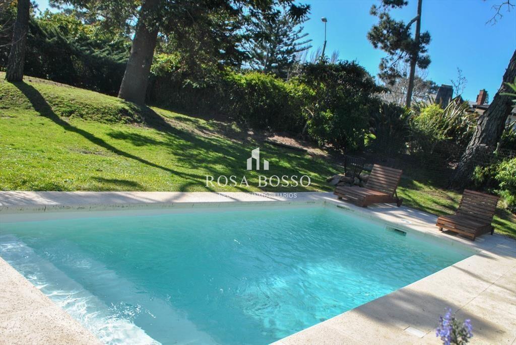 Hermosa casa gran parque con piscina climatizada