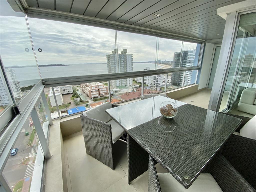 APARTAMENTO DE 2 DORMITORIOS EN ALQUILER TEMPORARIO - PLAYA