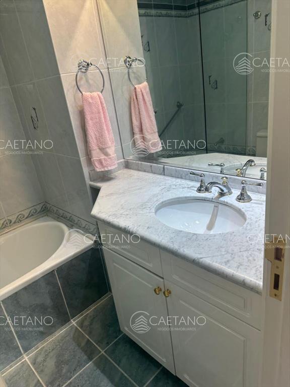 Apartamento en Alquiler temporal de 3 dormitorios