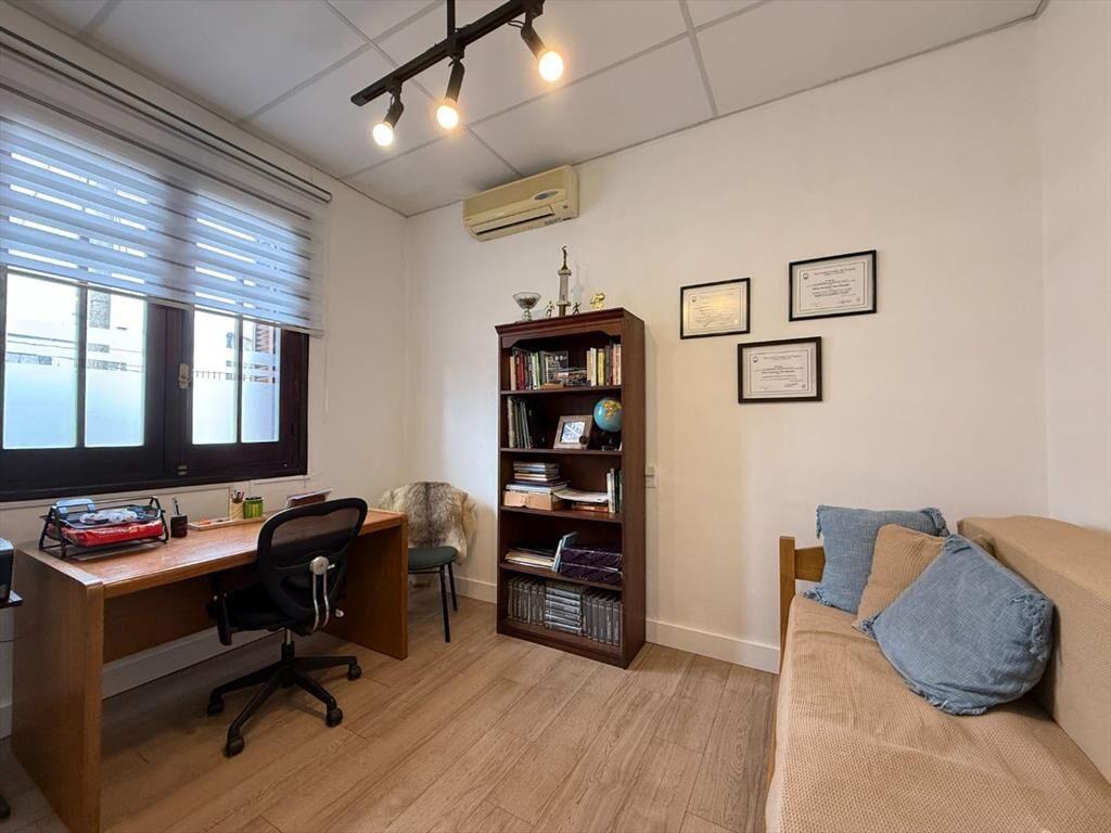 Venta Casa PH Parque Batlle 5 dorm. garage y patio