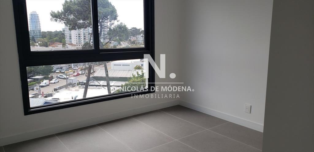 En venta apartamento de 2 dormitorios en Aidy del