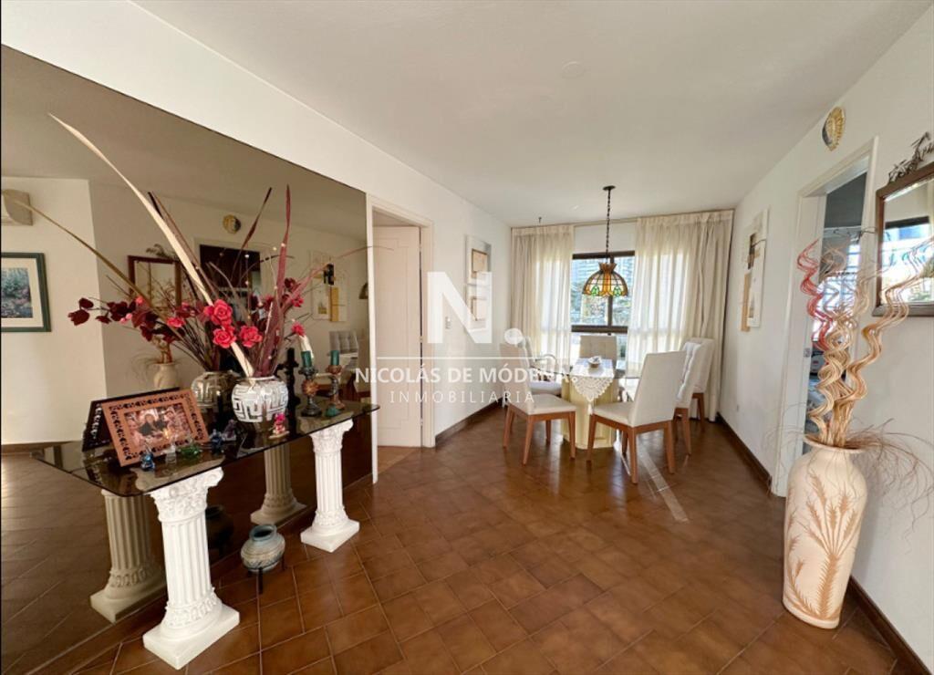 Vende Apartamento frente al mar en Brava, Punta 2