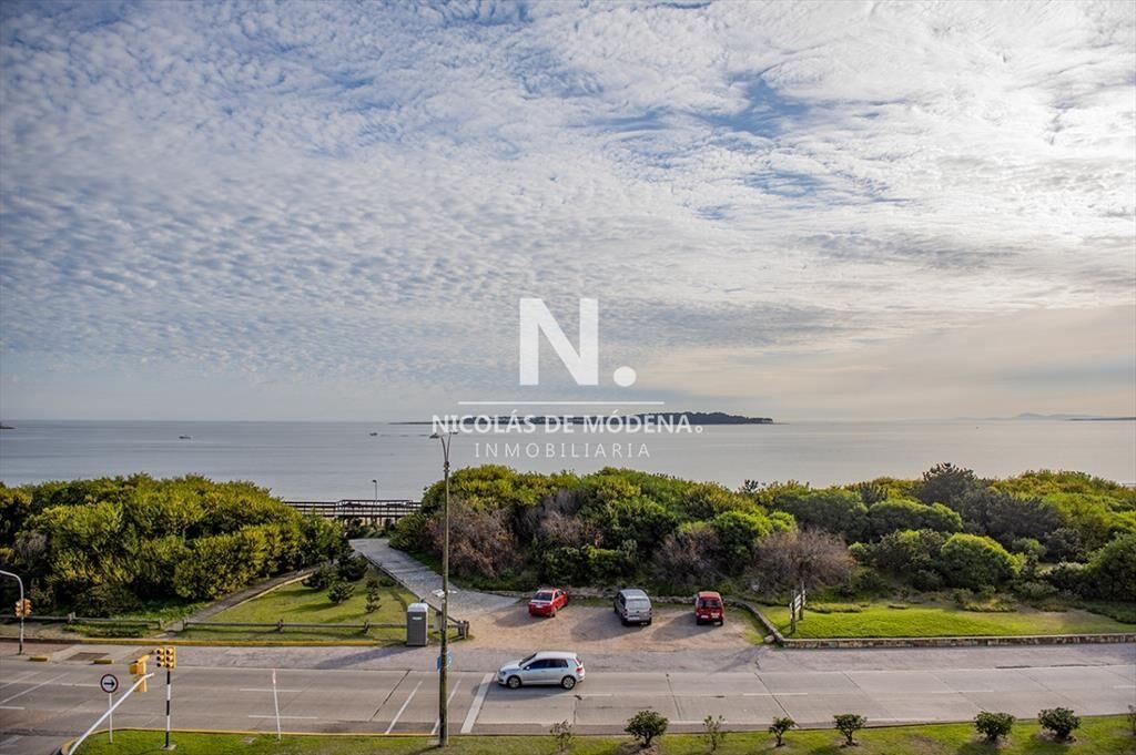 Espectacular departamento en venta en Torre de 3