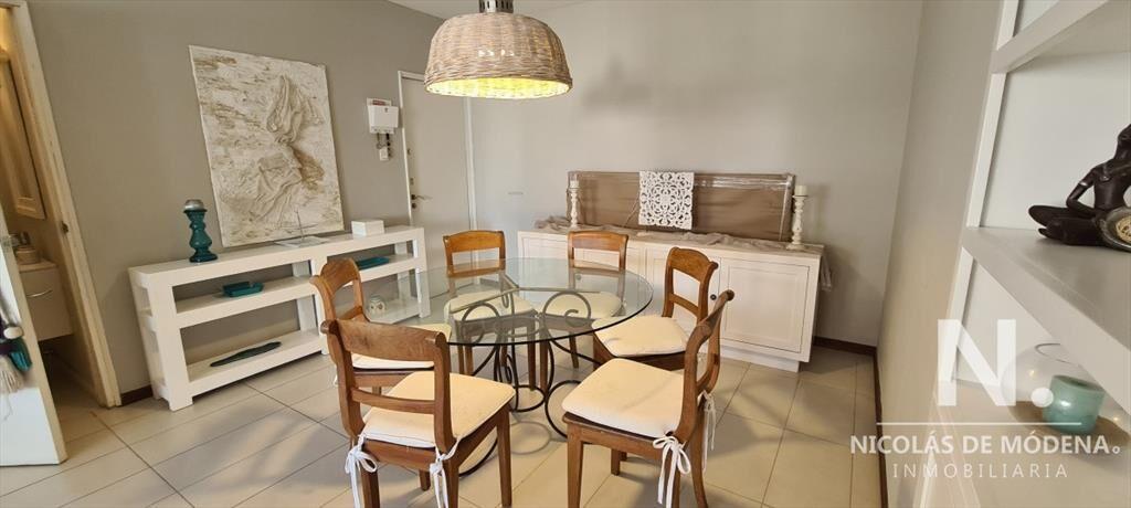 Apartamento en Peninsula, 2 dormitorios