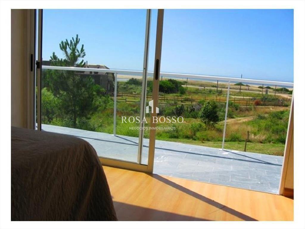 Casa Venta 3 dormitorios Punta Piedras
