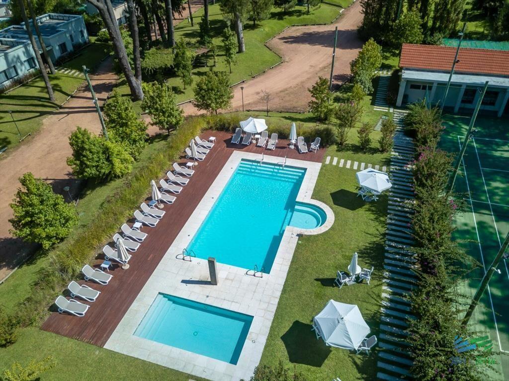 Vendo casa en barrio privado con todos los Punta