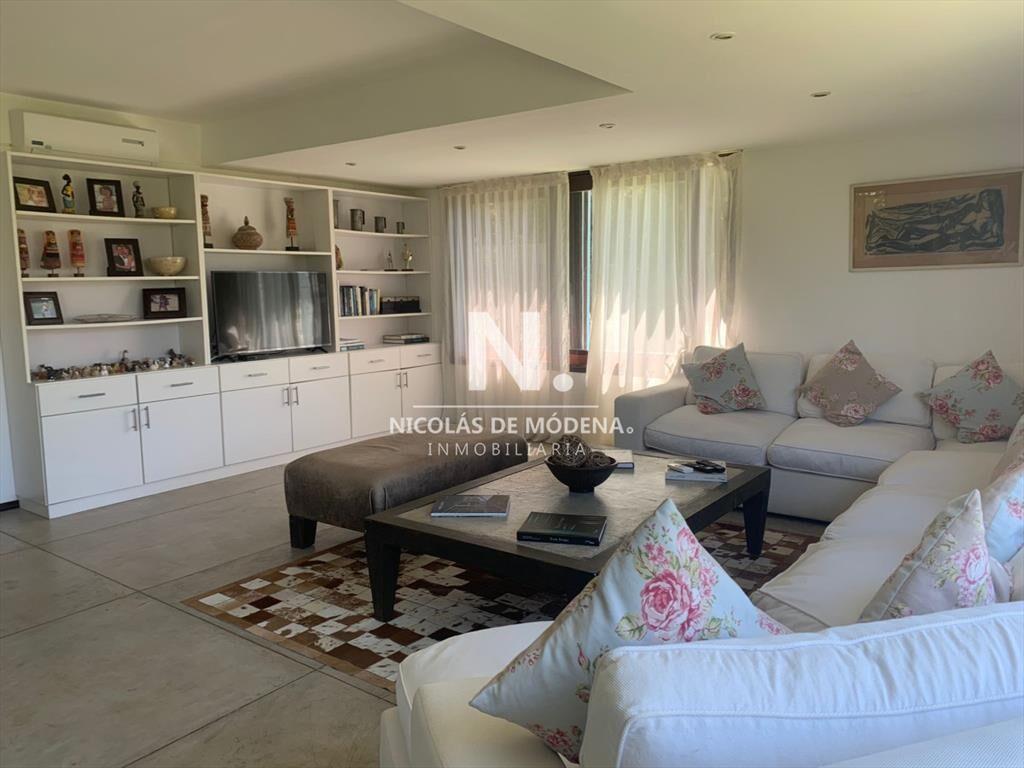 Casa de 5 dormitorios en Rincon del Indio