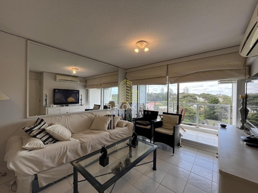 Apartamento de 2 dormitorios en Alquiler de en
