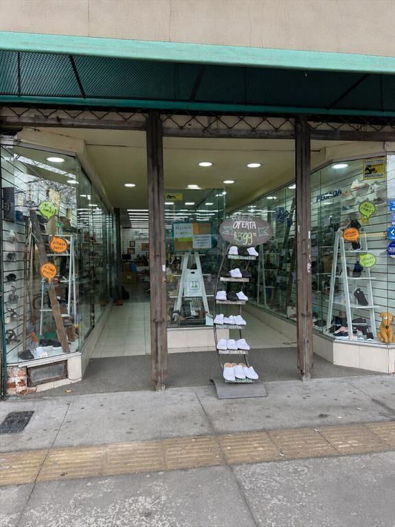 Alquiler local comercial · 150 m² · 8 de Octubre y Comercio