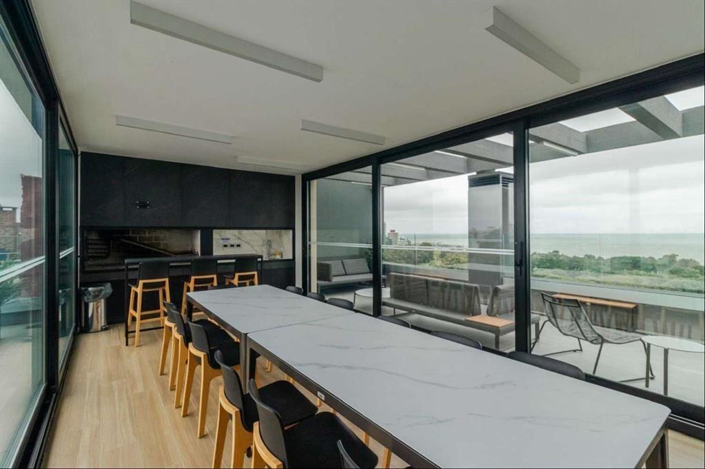 VENTA APARTAMENTO PUNTA CARRETAS 1ER. PISO CON PATIO - 3 DO