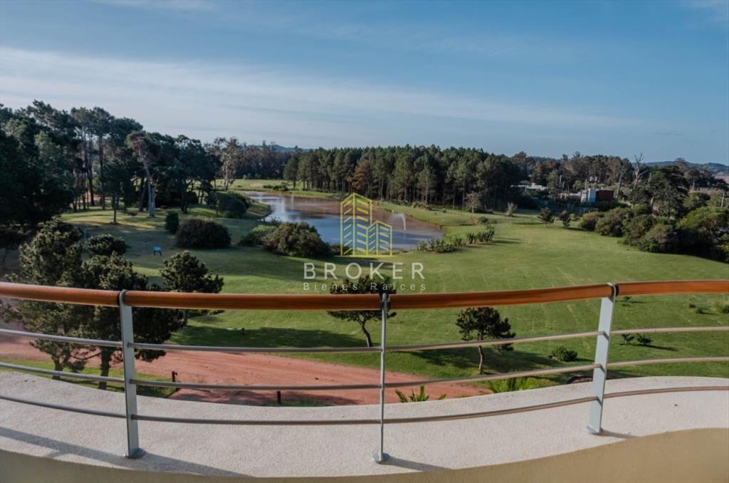 Venta apartamento mansa 3 dormitorios parrillero