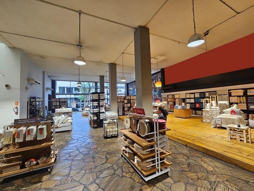 Centro sur, proximo 18 , 14 mts de frente, 530 m2 , planta