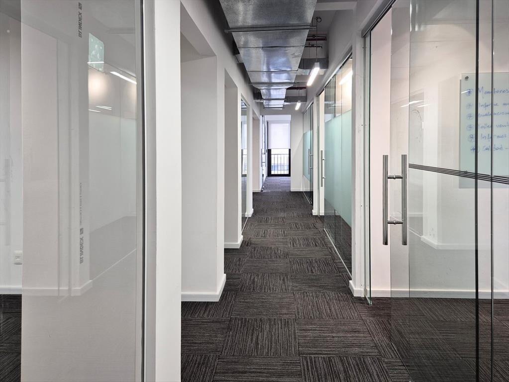- ALQUILER - OFICINA PRIVADA - COWORK - PLAZA INDEPENDENCIA