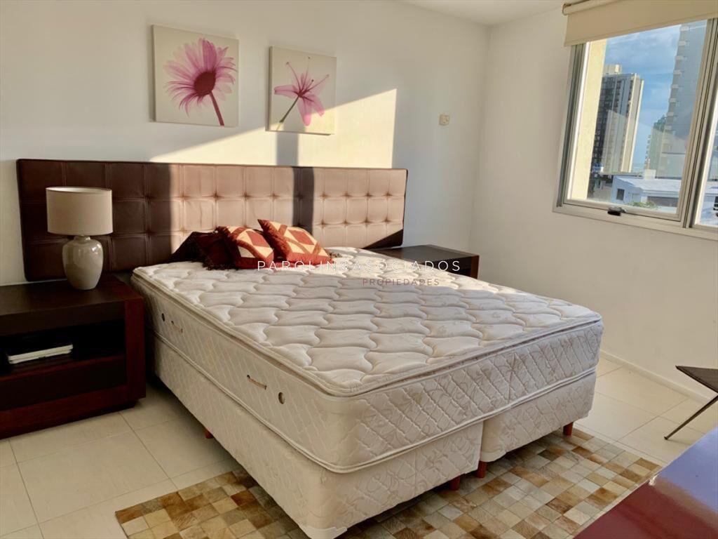 Apartamento en venta en Forest Tower, Punta del