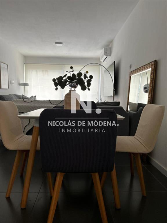 En venta apartamento de 2 dormitorios en Punta