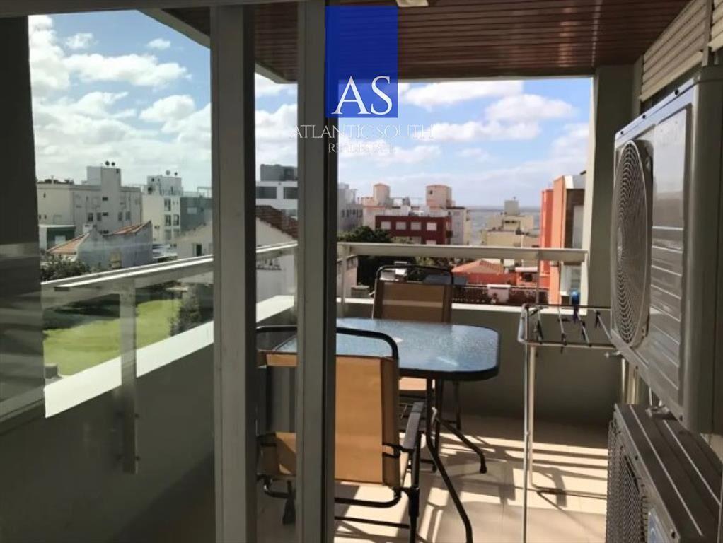 Apartamento 2 dormitorios con vista al puerto en