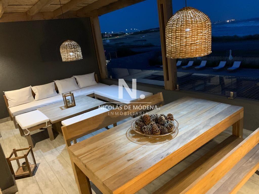 Excelente apartamento en primera linea de Manantiales!