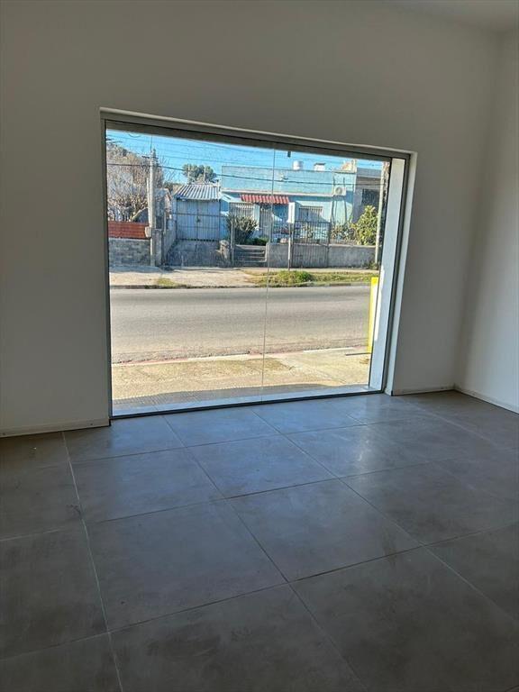 Se alquila local comercial en Av. Roosevelt, Pando