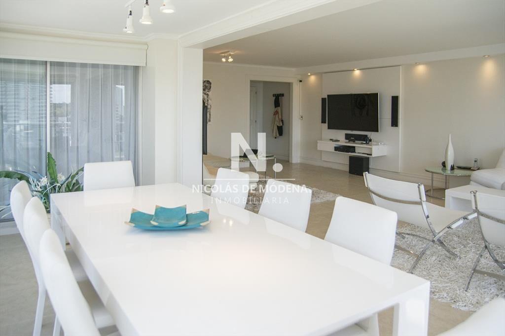 Espectacular apartamento con vistas de primera 3