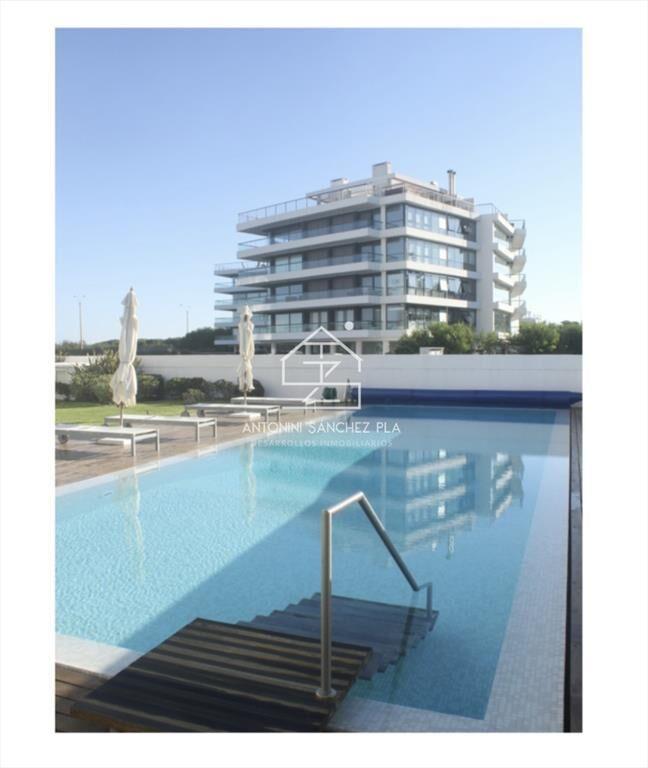 Apartamento en primera línea
