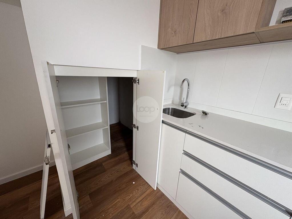 Venta CON RENTA apartamento triplex 2 dorm + estudio, Cordo