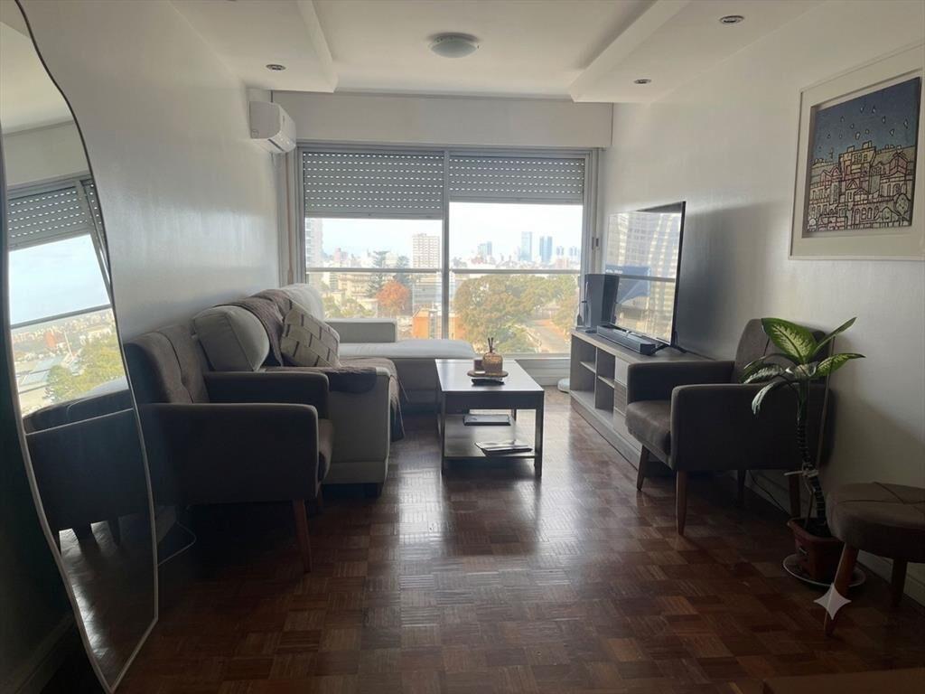 Venta apartamento 2 dorm garage Parque Batlle